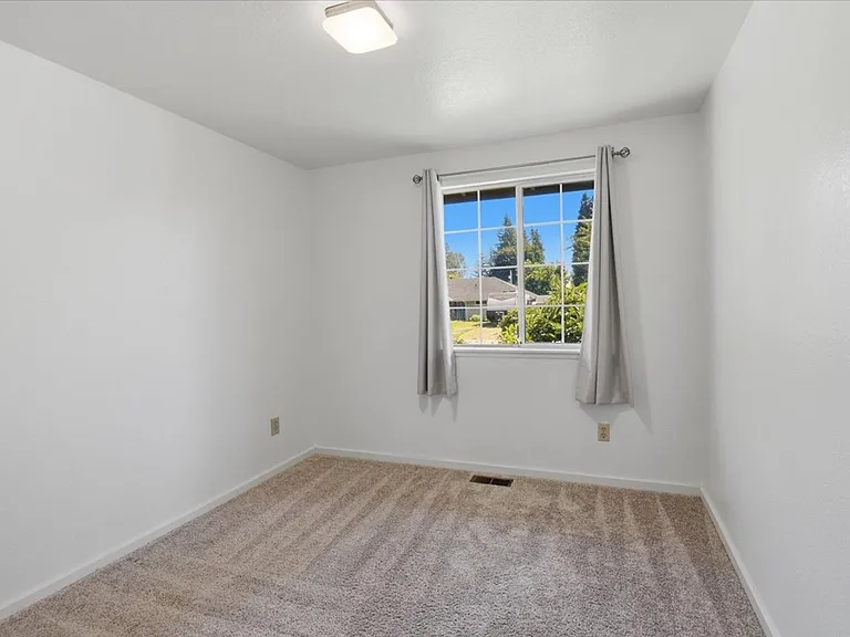 101 Paradise Pkwy — Photo 16