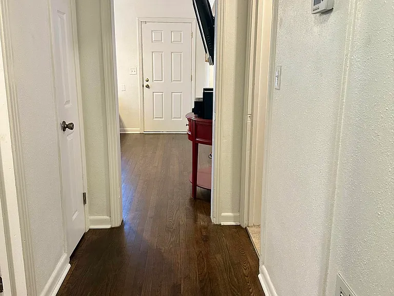 5351 Royce Ave — Photo 9