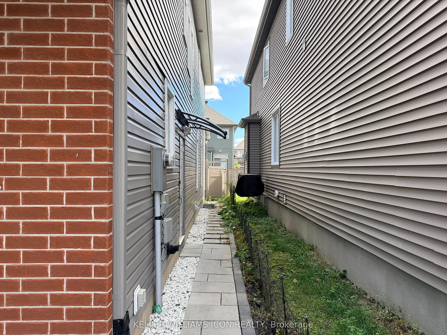 2 bed, $2,000 — Photo 2