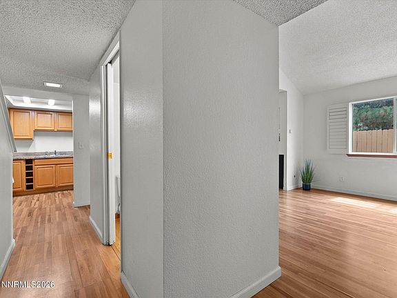 3rd image of 1553 Steven Ct
