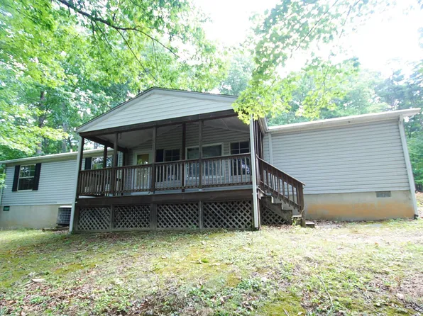 125 Whispering Knolls Dr, Winchester, VA 22603