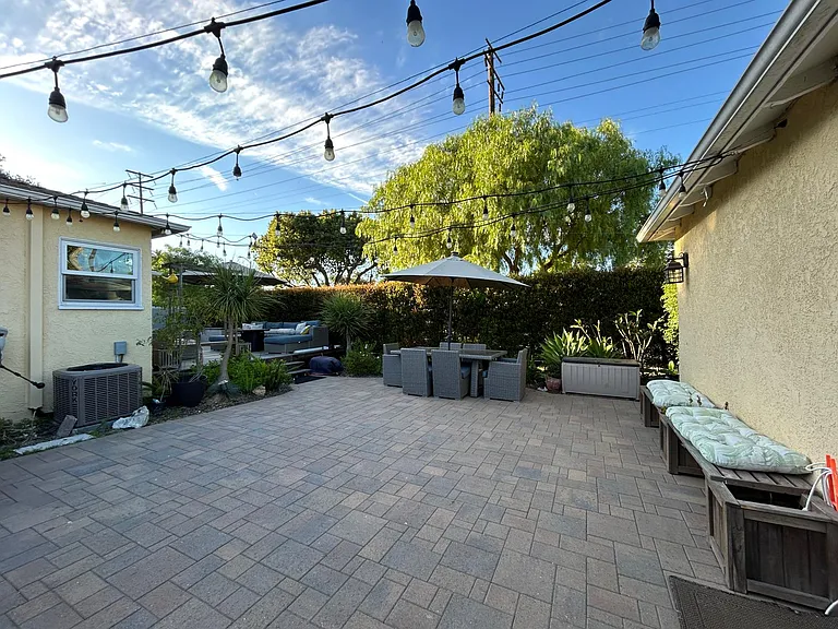 2190 Oregon Ave — Photo 26