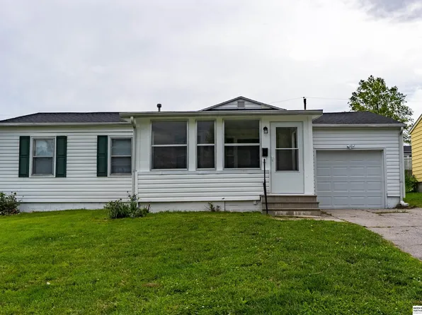 7675 S 41st Ave, Omaha, NE 68147
