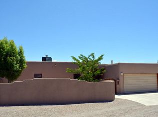 101 Watson Ct, Corrales, NM 87048