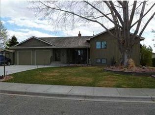 3030 Canyon Dr, Billings, MT 59102