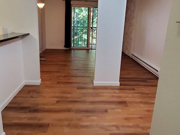 2nd image of 14660 NE 31st St APT C305
