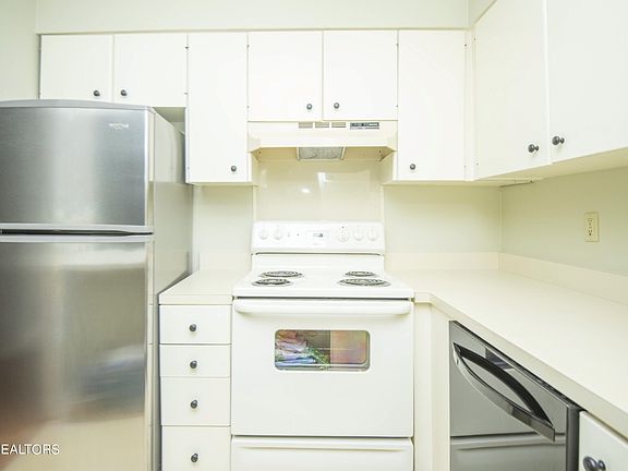 4th image of 5709 Lyons View Pike APT 5302