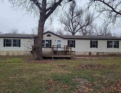 505 Washington Ave, Mountain View, OK, 73062