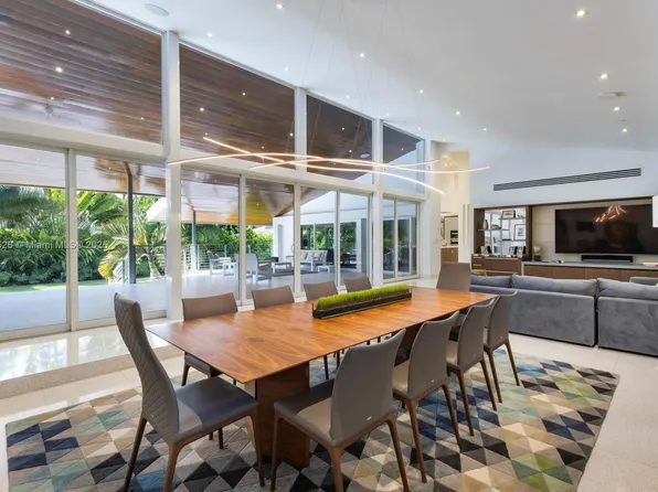 5780 Las Palmas Dr, Coral Gables, FL 33156