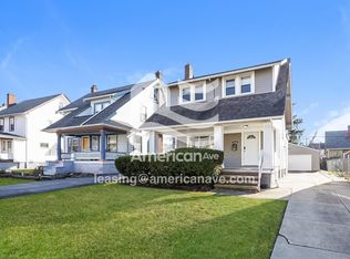 3260 Cedarbrook Rd, Cleveland Heights, OH 44118