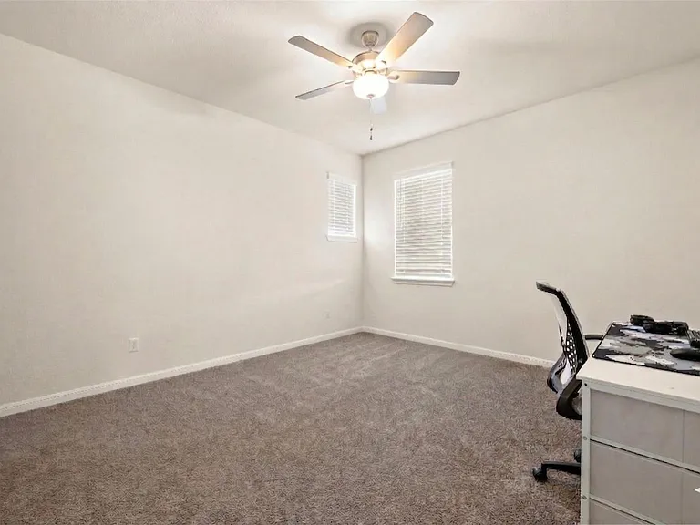 604 Spindrift Ln — Photo 15