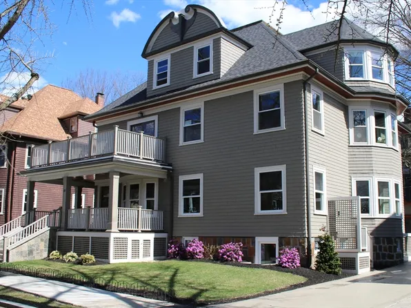 50 Russell St #1, Brookline, MA 02446