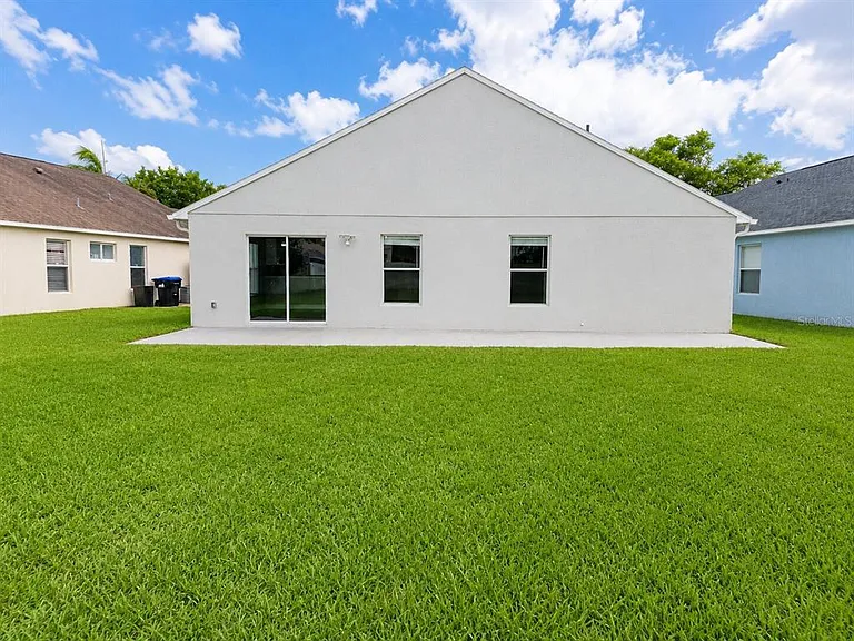 1926 Darlin Cir — Photo 15