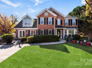 9800 Ashley Farm Dr, Matthews, NC 28105