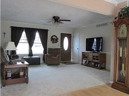 4th image of 577 W Donder Ln