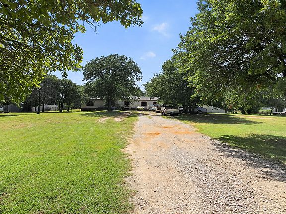 5th image of 403 Prairie Ln