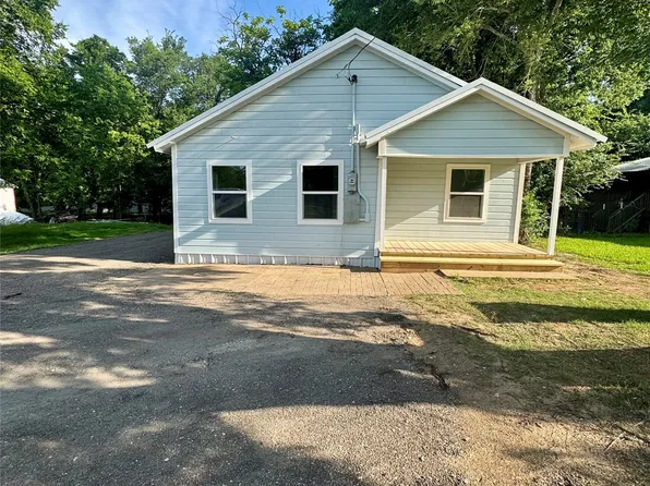 606 W Wolfe St, Grand Saline, TX 75140
