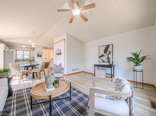 1002 Pleasant View Ct NW, Isanti, MN 55040