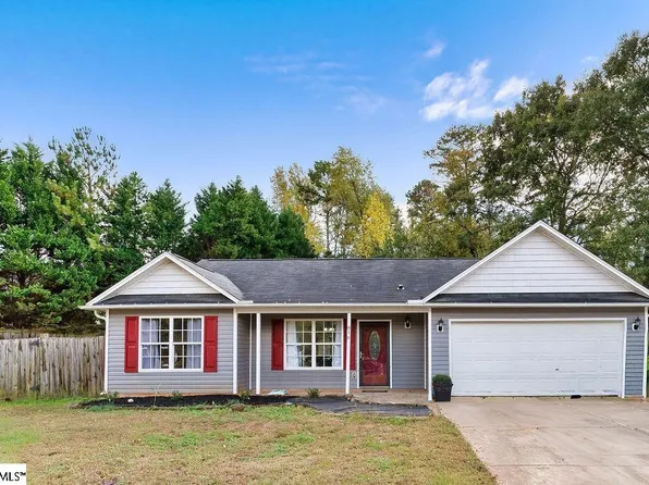 816 Gray Eagle Ln, Boiling Springs, SC 29316