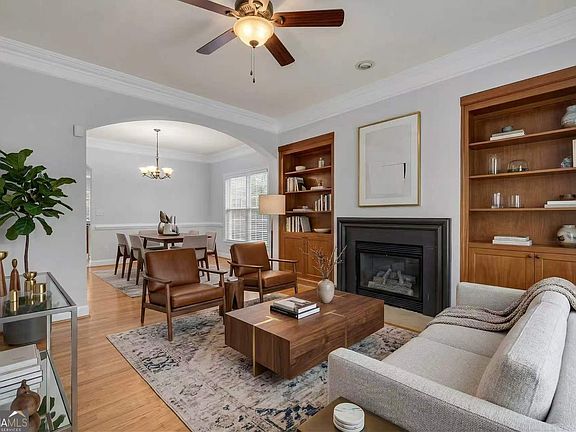 3rd image of 1735 Peachtree St NE Unit 624