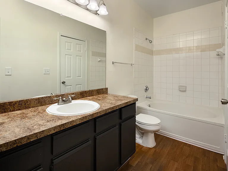 Wesley St. James Apartments at Sandy Springs — Photo 25