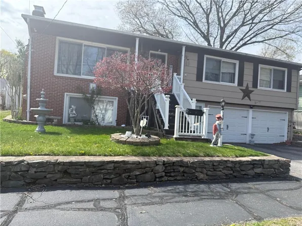 194 Parkside Ave, Pawtucket, RI 02861