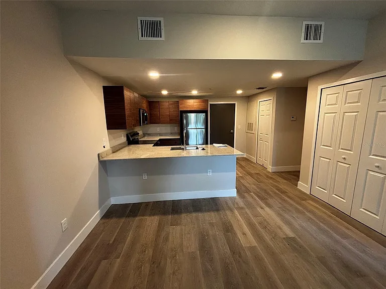 4424 S Texas Ave #205 — Photo 10
