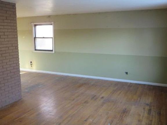 3rd image of 22530 Jeffery Ave