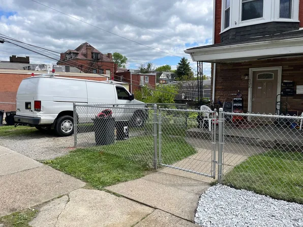208 McKinley St, Pittsburgh, PA 15210