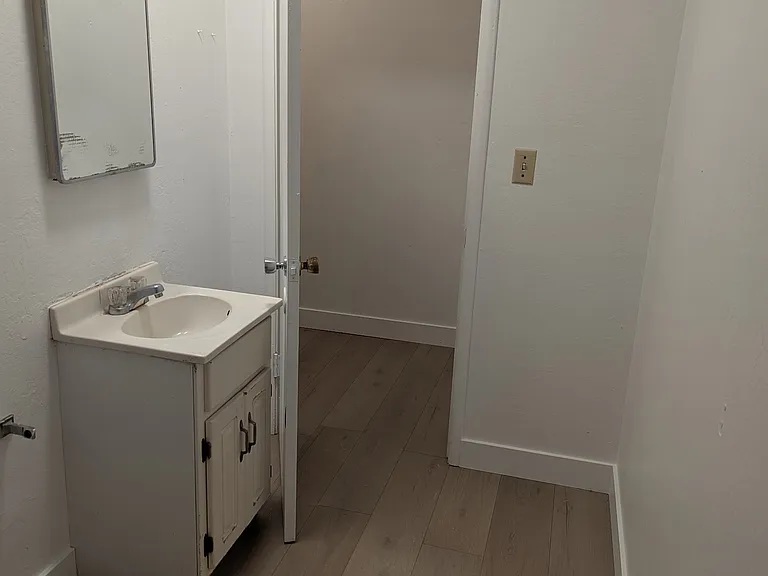 668 Cooper Ave #7 — Photo 4
