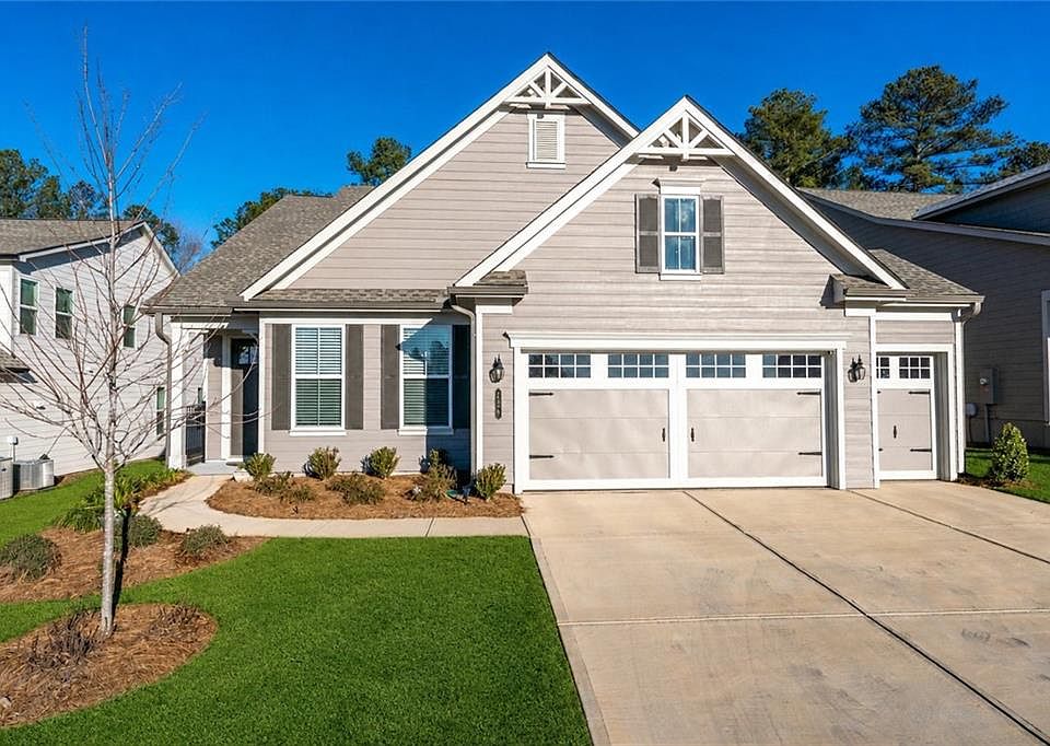 1st image of 226 Geneva Way