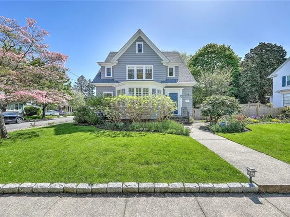 349 Cole Ave, Providence, RI 02906