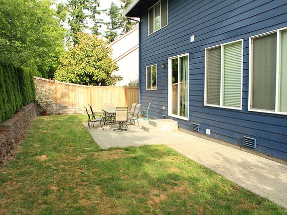 4th image of 1907 32nd Avenue Ct SW
