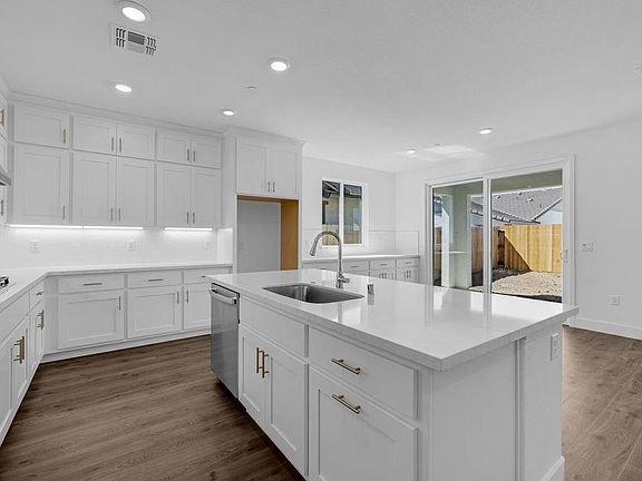 4th image of 10327 Evangaline Way