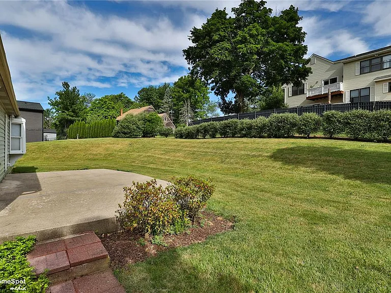 4059 Wedgewood Rd — Photo 62