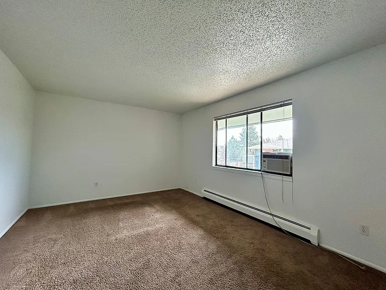 1110 Centaur Cir #E — Photo 16