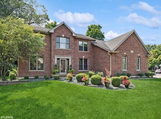 3701 Queen Elizabeth Ct, St Charles, IL