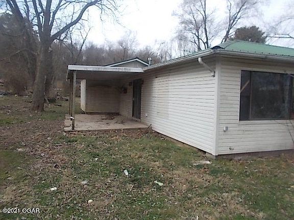 3rd image of 502 Hickory St