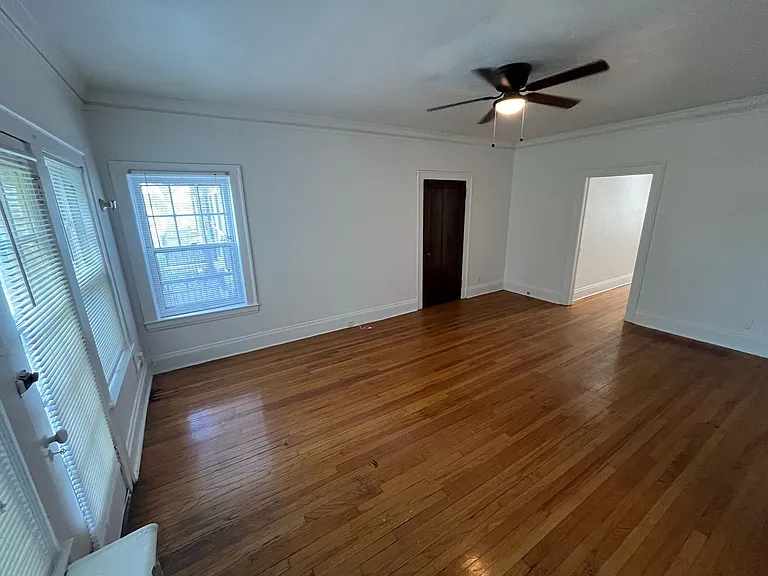 2440 Overlook Rd — Photo 10