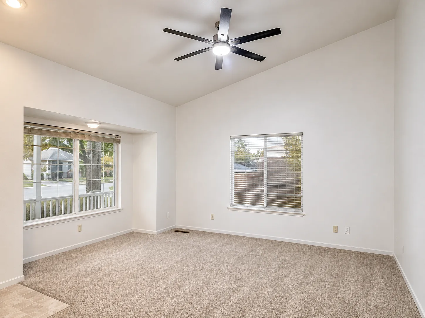 3 bed, 1300 sqft, $2,100 — Photo 4