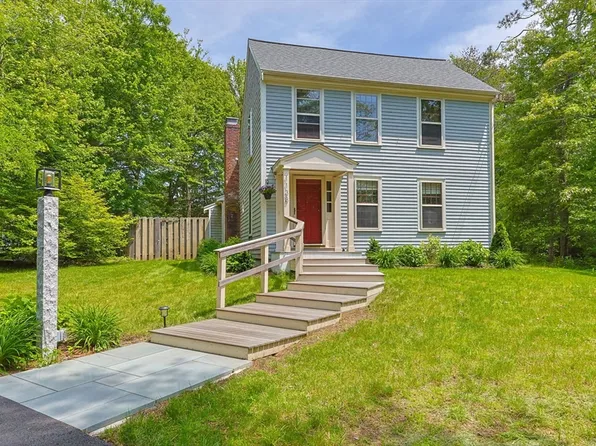 1138 Santuit Newtown Rd, Barnstable, MA 02630