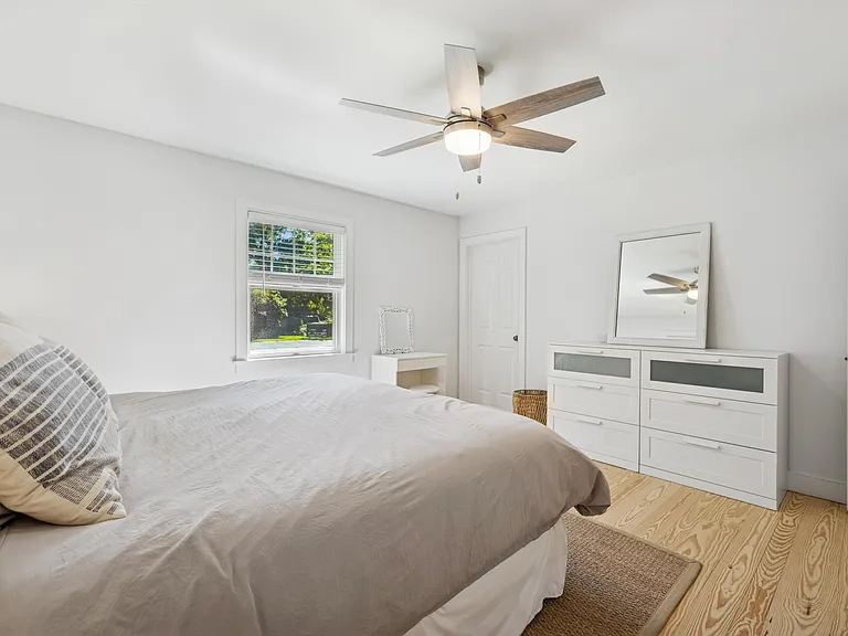33 Corbin Ave — Photo 31