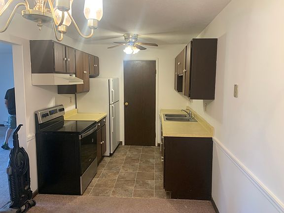3rd image of 329 Howard Ave