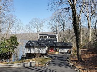 10837 Quail Creek Ln, Manassas, VA 20112