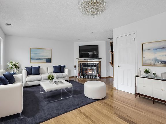 2nd image of 6 Walnut St