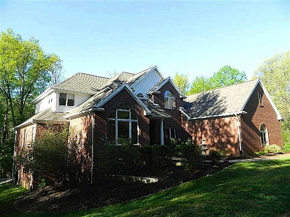 1st image of 900 Timberland Ln