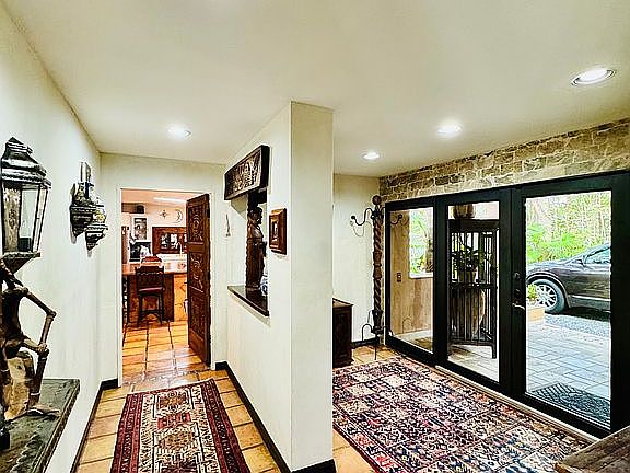 Foyer toward Kitchen