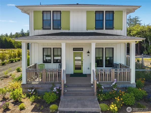 36 Easthaven Street, Pacific Beach, WA 98571