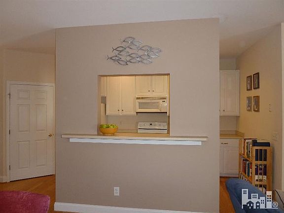 2nd image of 1634 Honeybee Ln