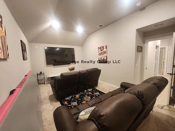 1024 Timber Ridge Dr — Photo 17